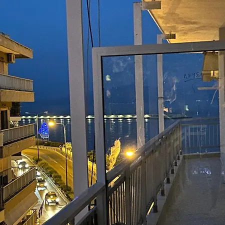 Lucy 2 Adorable First Line Beachfront Holiday Kavala